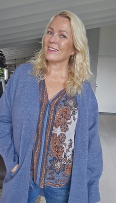 Hovedbilde INDIGO BLOUSE – Black Colour