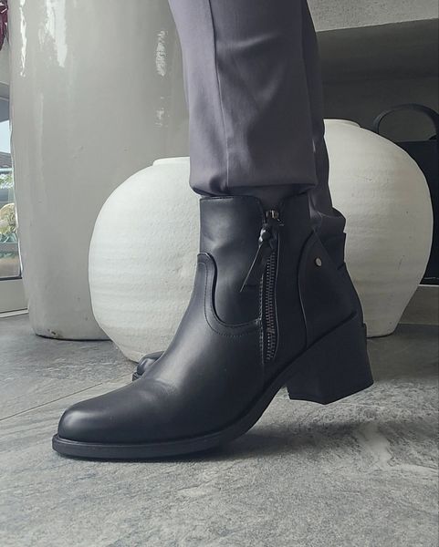 SOFIA ANKLE BOOTS (CH925) - BLACK