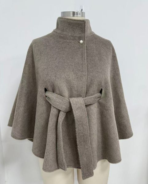 NO&Euml;LLE EDITION CAPE – mocha taupe 