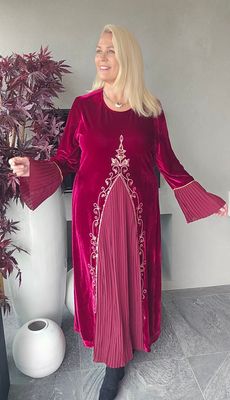 Hovedbilde ALVA VELVET DRESS - Bordeaux - 1 oktober levering