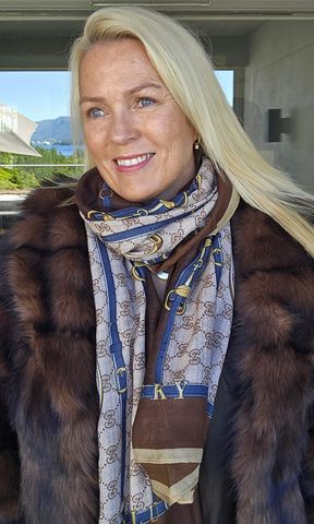 Hovedbilde SIYA SCARF - brown