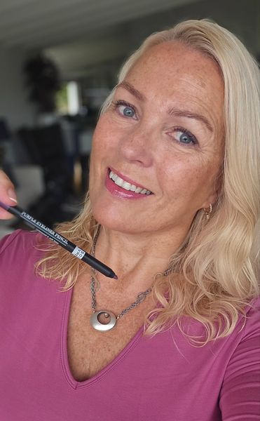 EYELINER PENCIL ( kajal ) - Soivre Cosmetics 