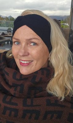 Hovedbilde ESSENZA YLVI HEADBAND ( 100 % cashmere ) - black