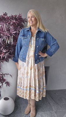 Hovedbilde SHOP THE LOOK : BELLA DRESS med tilbehør