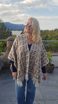 Hovedbilde ROXANA PONCHO SCARF ( dl1902 ) - camel