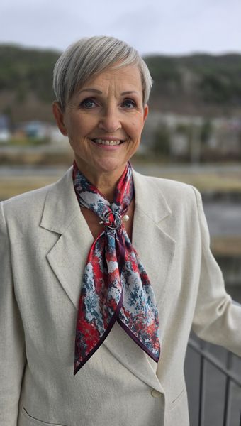 ISADORA SILK SCARF ( 19327 )– RED, GREY & BLACK