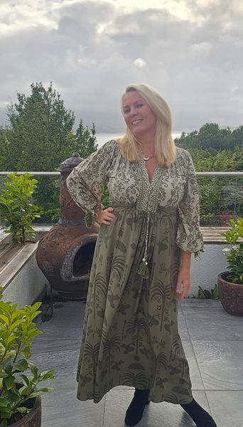 GABRIELLA DRESS –  dusty olive (116 )