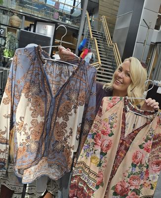 Hovedbilde INDIGO BLOUSE – Black Colour