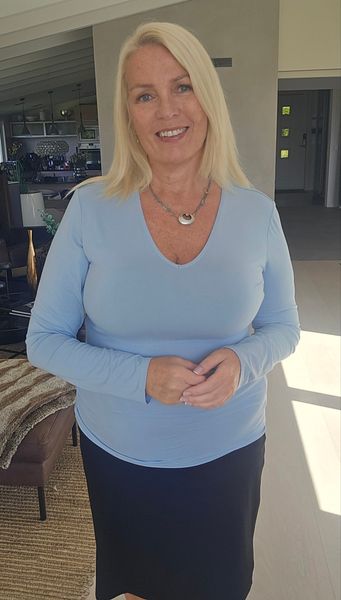 Secret Long Sleeve – V-neck - light blue 