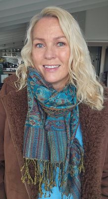 Hovedbilde Nayara Scarf (U01-D) - Chocolate & Blue 