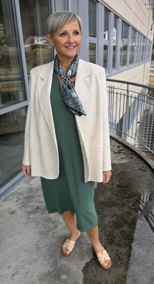 Hovedbilde ZELIE SILK SCARF (rs06 ) – GREEN, WHITE & ...