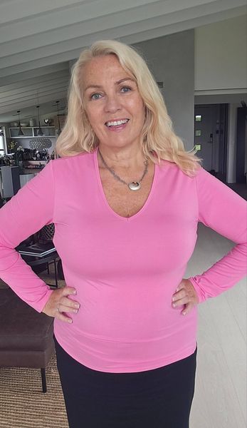 Secret Long Sleeve – V-neck - candy pink